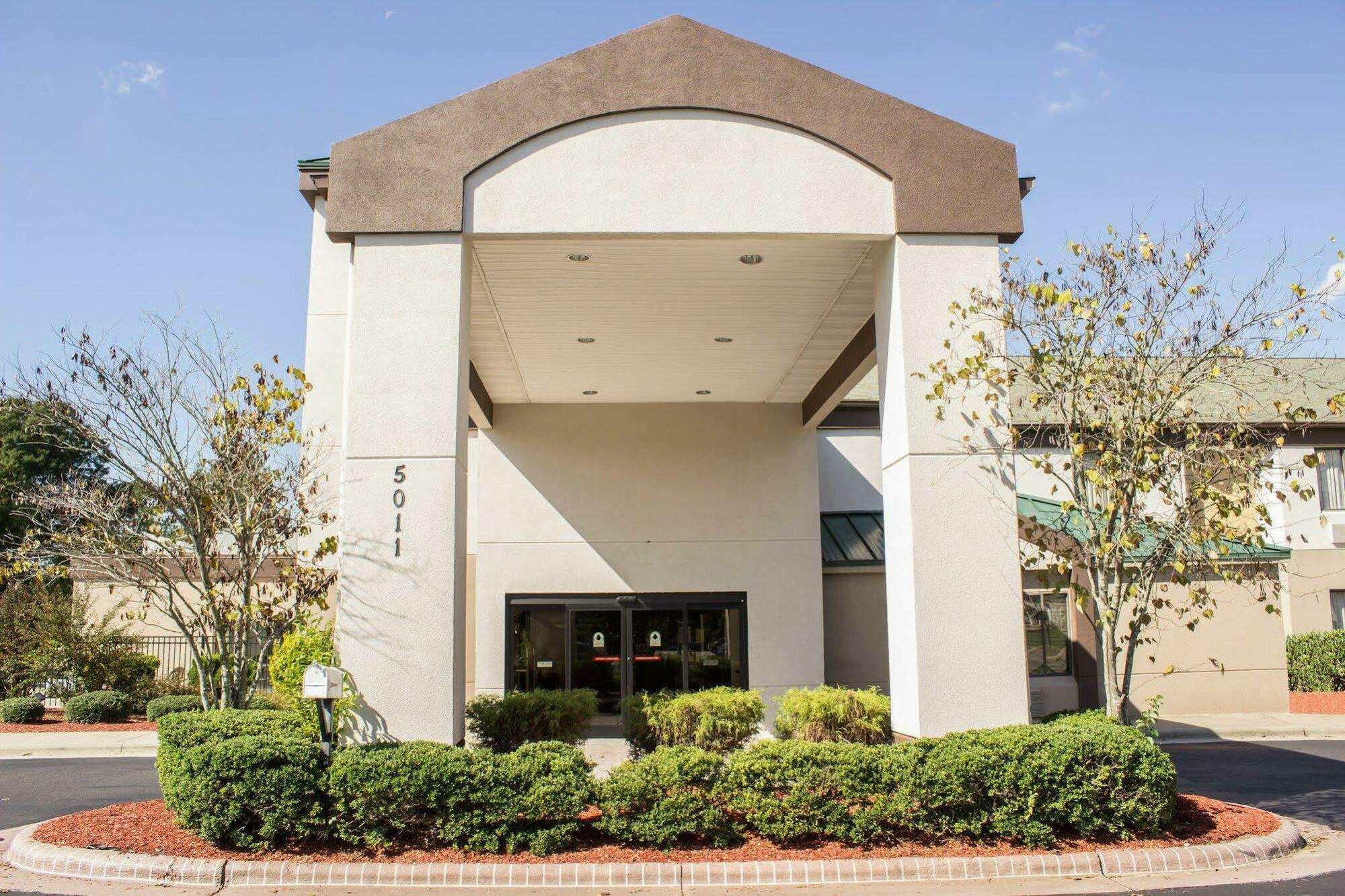 Sleep Inn Wilson Near I-95 מראה חיצוני תמונה
